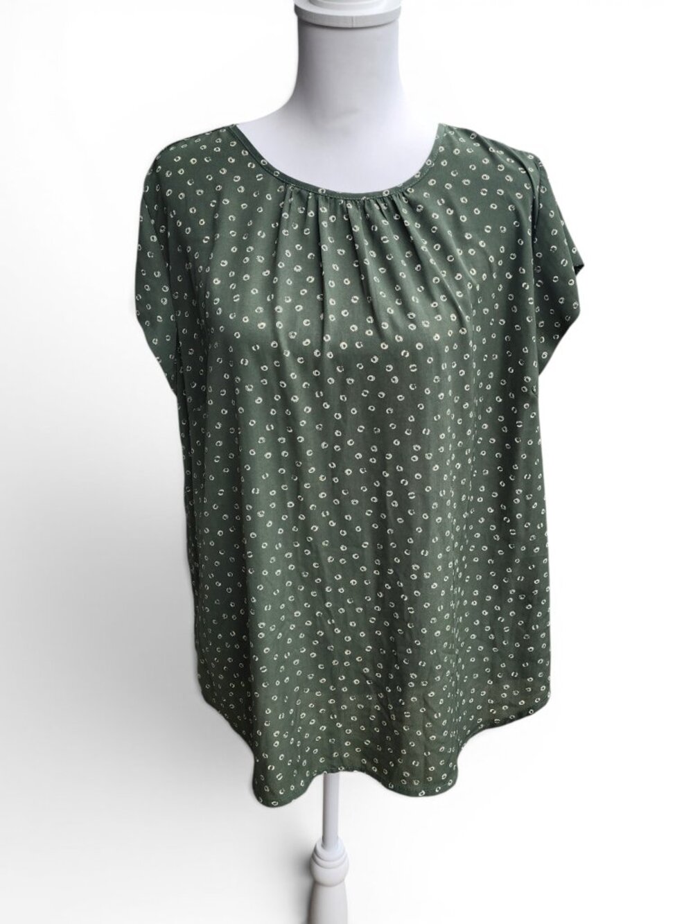 Monday Fun Women’s Olive Green Floral Print Blouse Size XXL Short Sleeve Keyhole